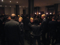 Loppuilta vietettiin alakerrassa.